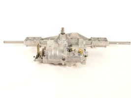 Dana Spicer 4360-149 mechanisches Getriebe 5V + 1 R�ckw�rtsgang 83 cm